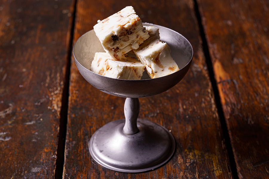 ICE CAKE（KURKKU FIELDS RICOTTA CHEESE & NUTS）（DESSERT）