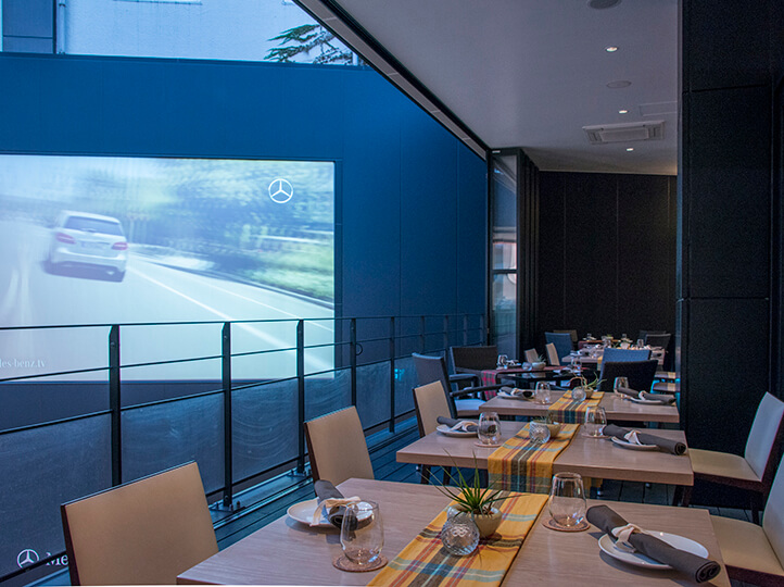 Mercedes me Tokyo UPSTAIRS