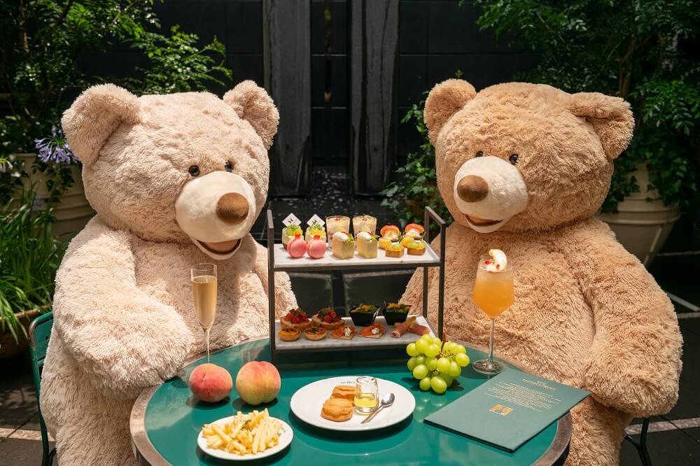 【1日3組限定】渋谷の隠れ家フレンチ「ドゥマゴ」のくまたちと楽しむアフタヌーンプランが夏仕様に!